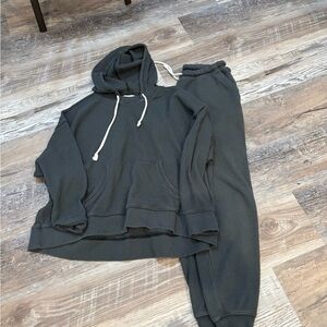 Aerie Dark Gray Waffle Knit Hoodie & Jogger Set, Sz M